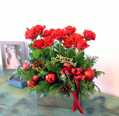 Order flowers for Christmas from HanoiFlowerShop